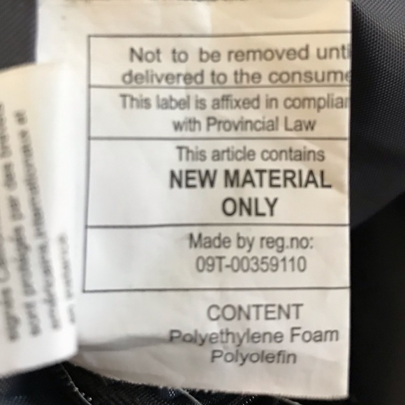 Like new steel gray & black Unisex Columbia diaper bag with changing pad - Picture 8 of 10